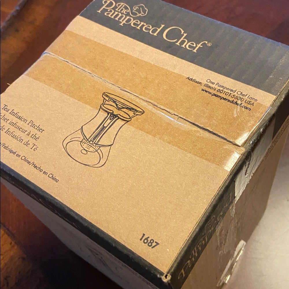 Pampered Chef Tea Infusion Pitcher - Picture 3 of 5